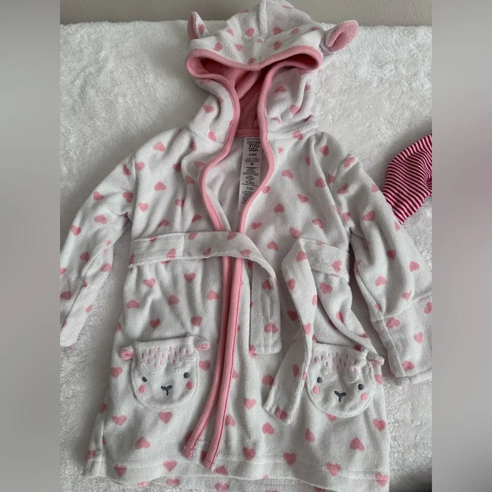 Baby Girl Clothing Bundle (7pc) Size 6-9 month Carter’s, Just One You, & More